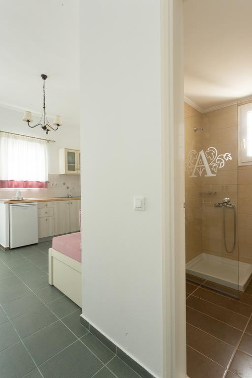 Anni Art Apartments Каливес Екстериор снимка